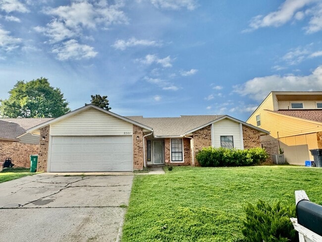 3 Bed 2 bath! - 3 Bed 2 bath! House