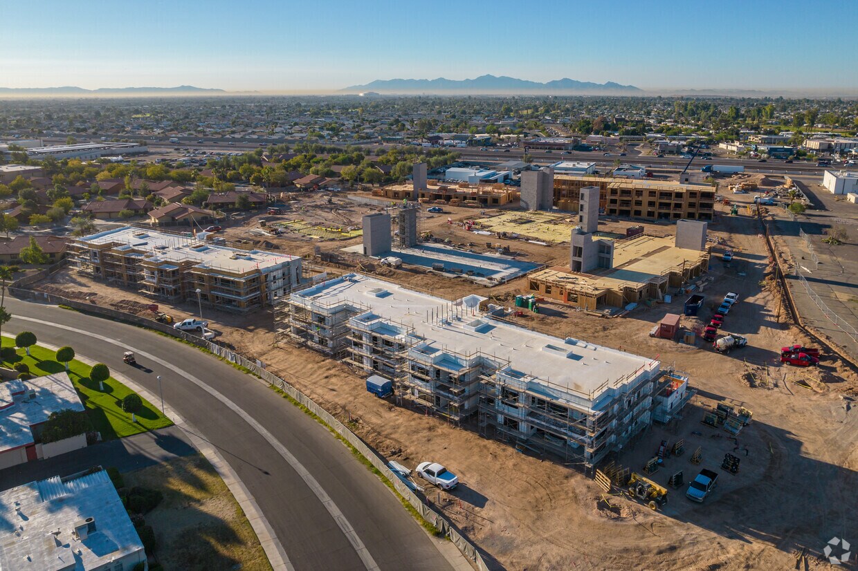 Inspirata Pointe at Royal Oaks Apartments in Sun City, AZ