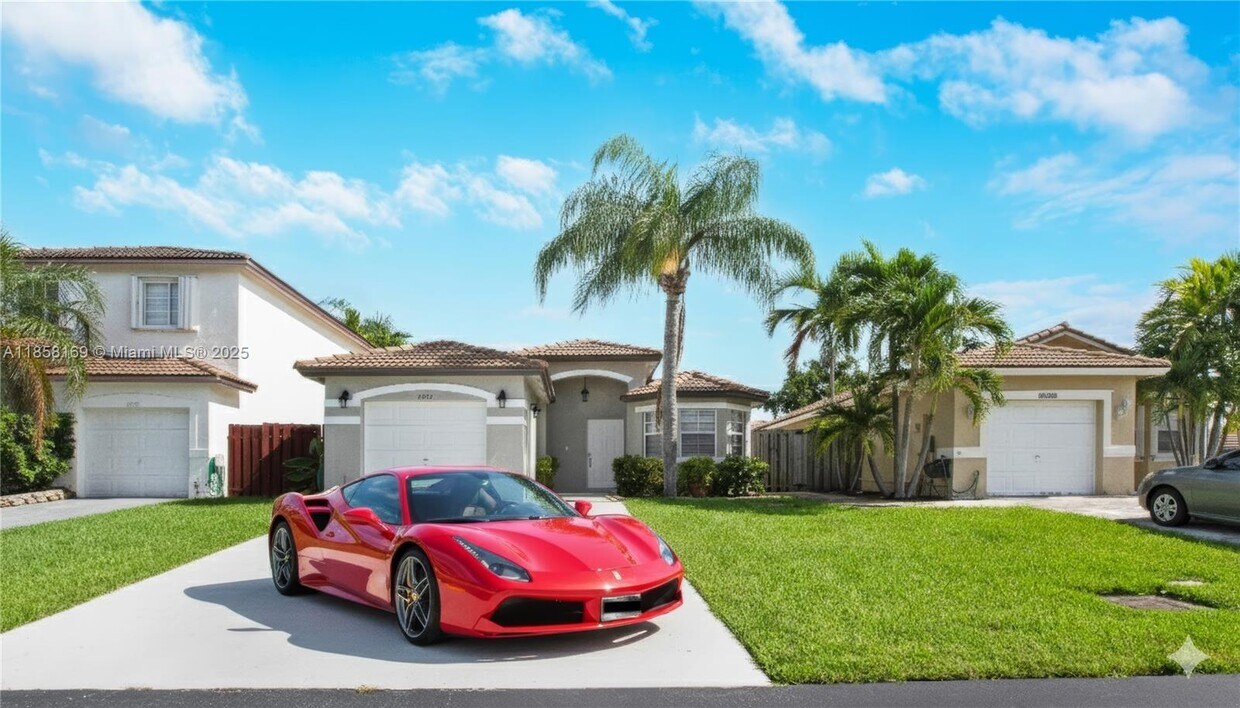 Foto principal - 8743 SW 213th Ln