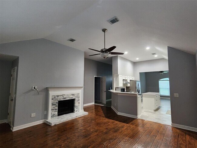 Foto del edificio - 12307 Elk Meadow Dr