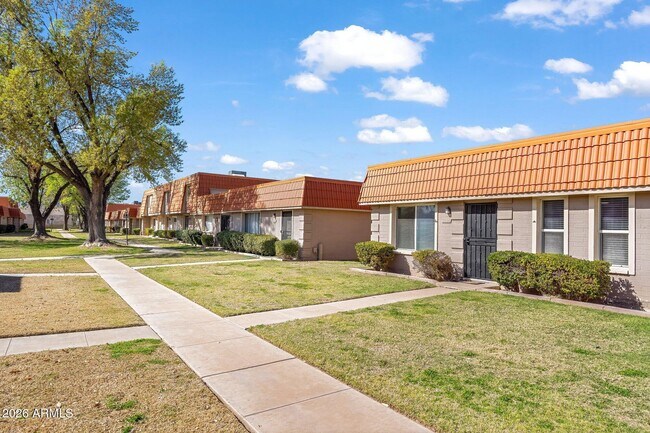 Building Photo - 5186 N 83rd St