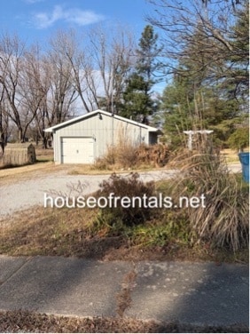 Building Photo - 216 Iowa St