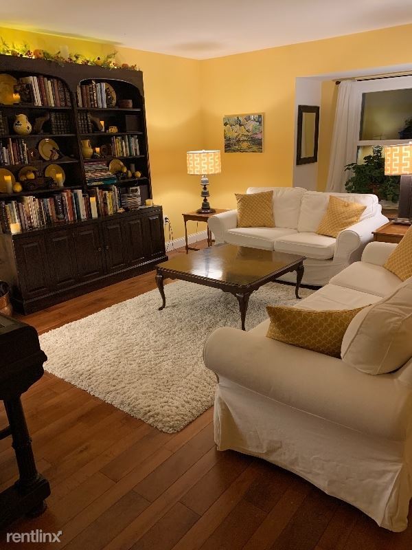 Building Photo - 4 br, 2 bath Townhome - D2 Carver Place
