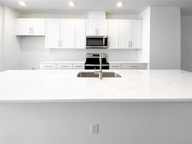 Building Photo - 13112 Bovet Ave