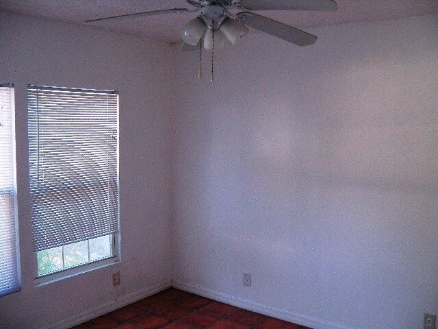 Foto del edificio - 2403 9th Ave W