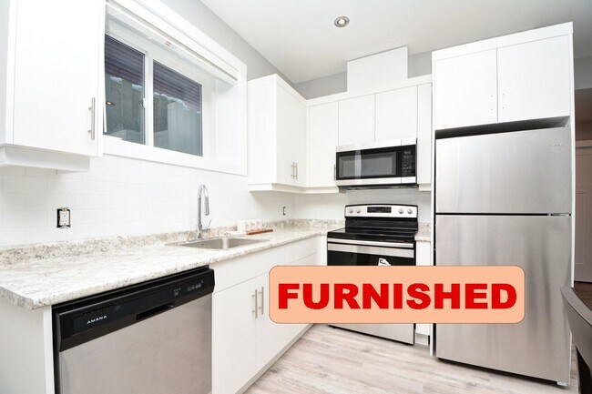 Building Photo - 8323-C-8388 88 Ave