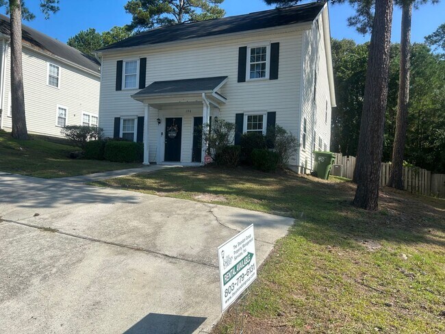 Building Photo - 106 Winterberry Ln
