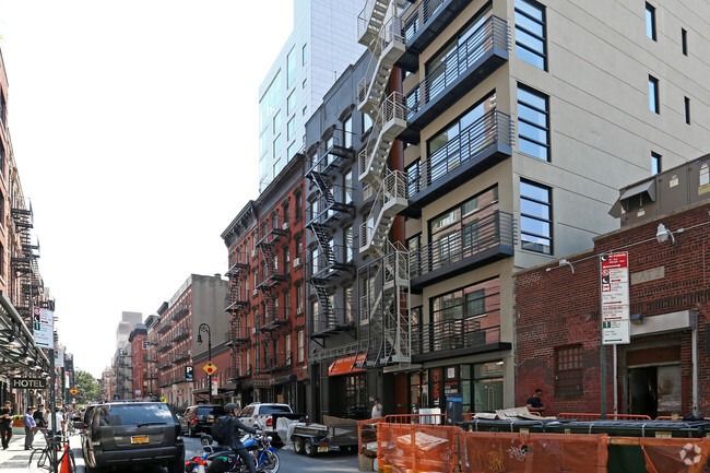 Foto del edificio - 177 Ludlow St