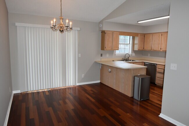Building Photo - 4824 Weybridge Ln