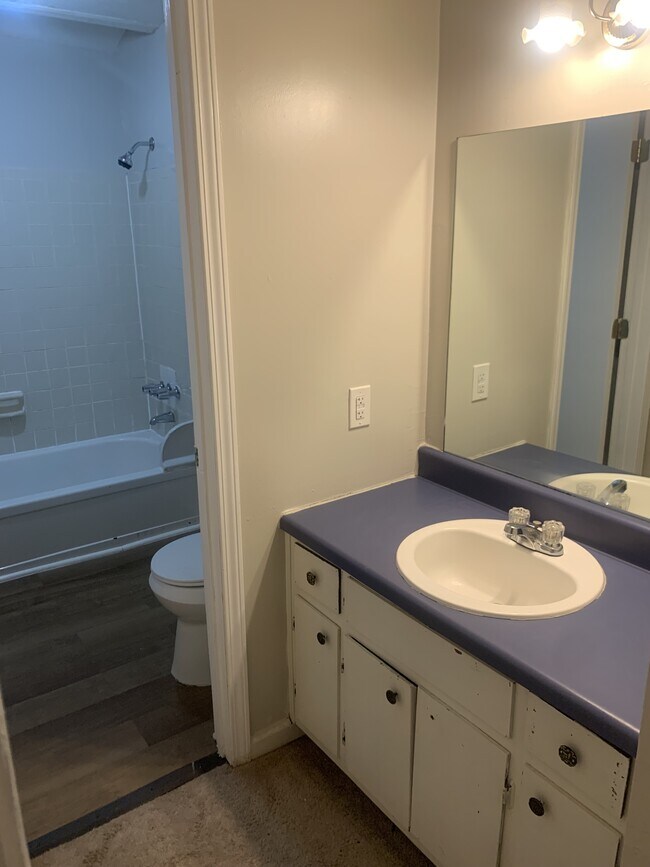 Foto del edificio - 2644 WMS Grant Reynolds Rd