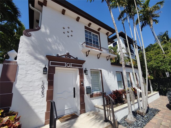 Foto del edificio - 1823 S Bayshore Ln