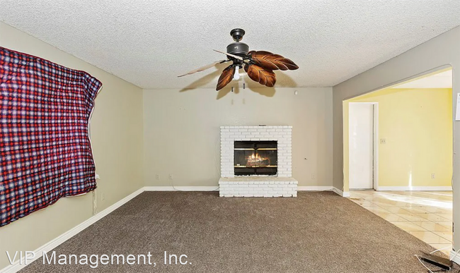 Building Photo - 3 br, 2 bath House - 18615 Willow St