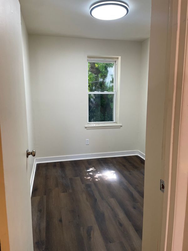 Building Photo - 2645 Lauretta Ave