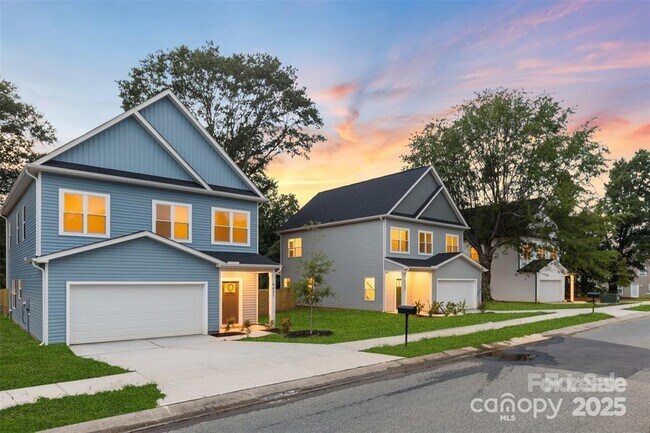 Foto del edificio - 9431 Weston Woods Ln