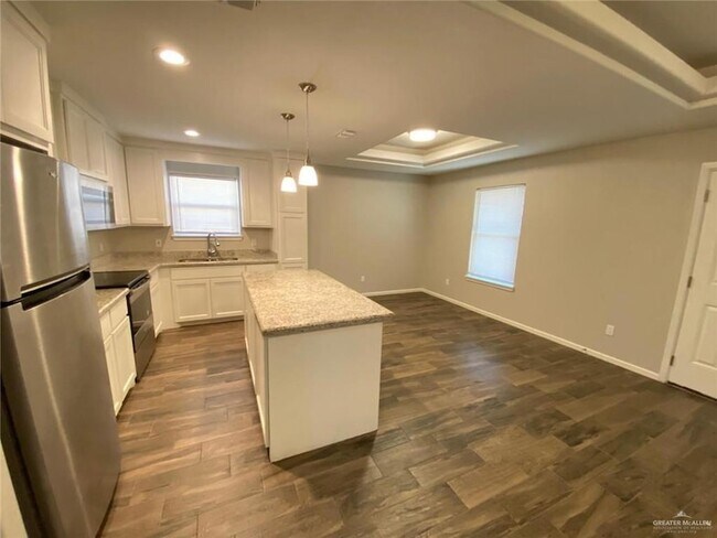 Foto del edificio - 2215 Taxco Ct