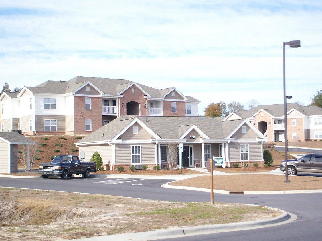 Primary Photo - Greenridge Apartments