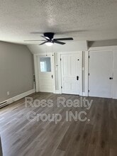 Building Photo - 1121 Delence St