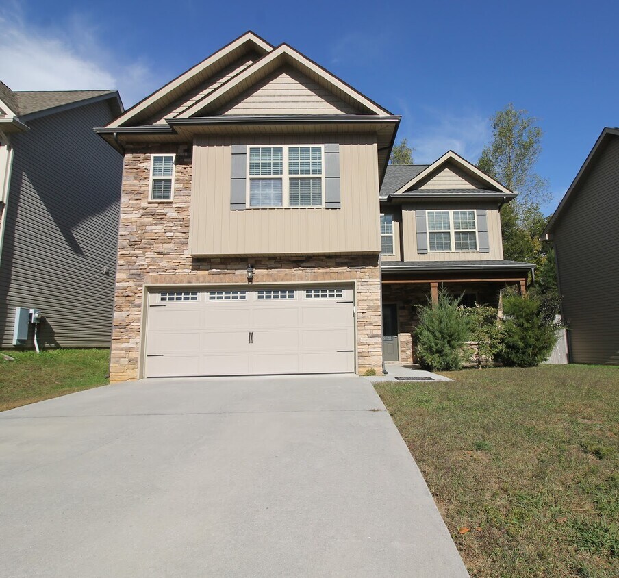 1530 Yarnell Station Blvd, Knoxville, TN 37932 House Rental in