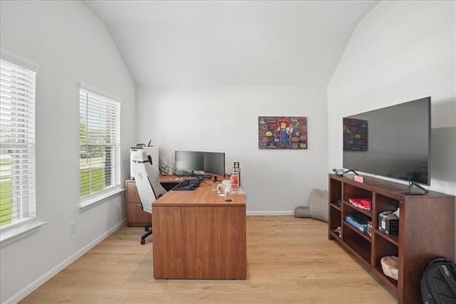 Foto del edificio - 1004 Pineview Ln