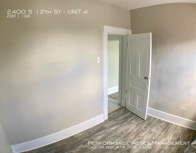 Building Photo - 2 bedroom in Milwaukee WI 53215