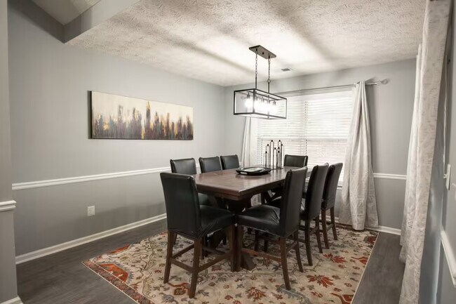 Foto del edificio - 7151 Springchase Way