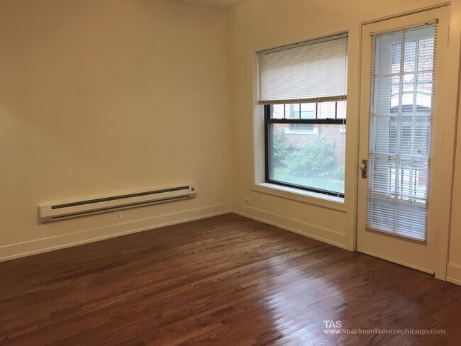 Foto del edificio - 2858 N Clark St