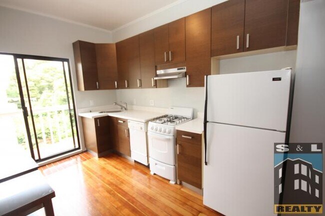 Building Photo - 1 bedroom in San Francisco CA 94118