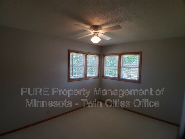 Building Photo - 1315 5th Ave S