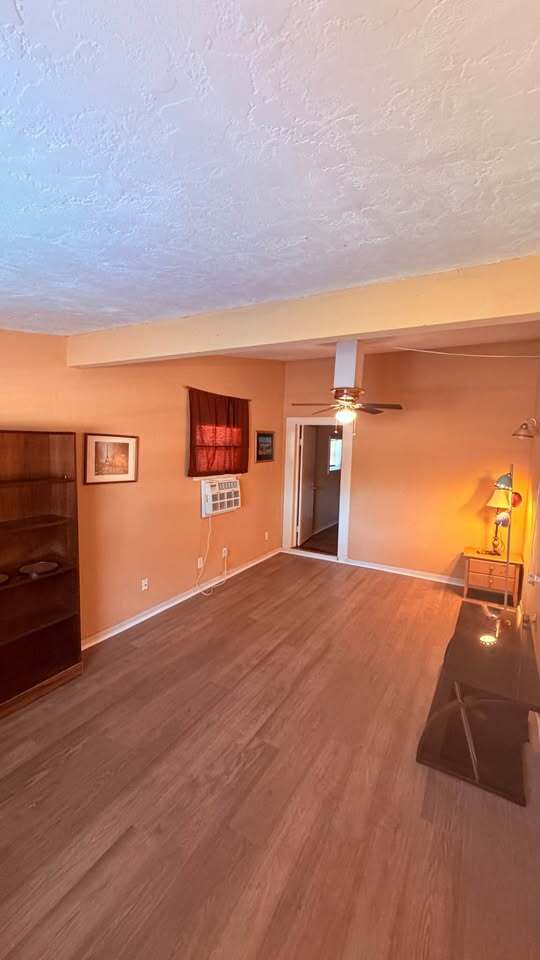 Foto del edificio - 3324 Webber St