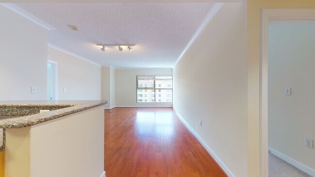 Building Photo - Chinatown 2 Bedroom 2 Bathroom In Amazing ...