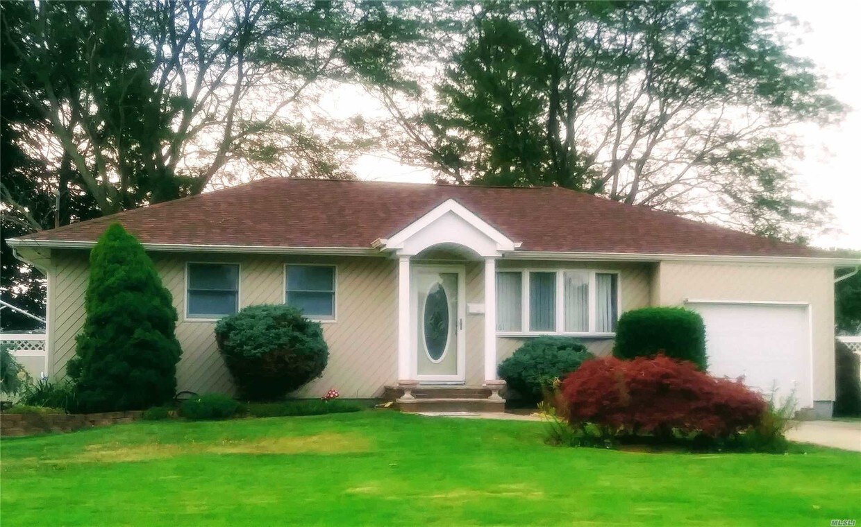 Primary Photo - 161 Matthews Rd