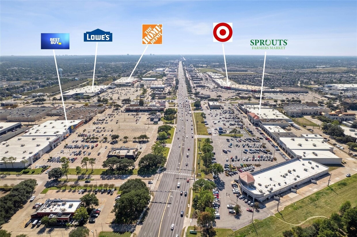 Building Photo - 6719 Sharpstone Creek Ln