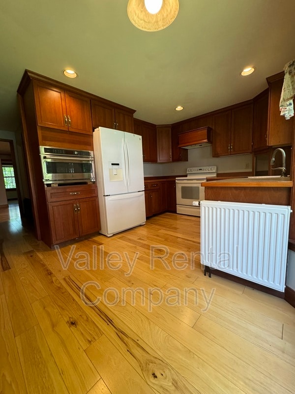 Photo - 4 Lawrence Plain Rd Apartment