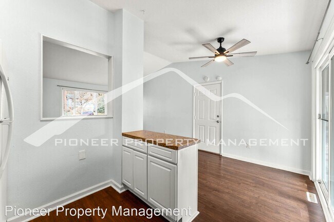 Building Photo - 3 br, 2 bath House - 16868 E Pacific Place