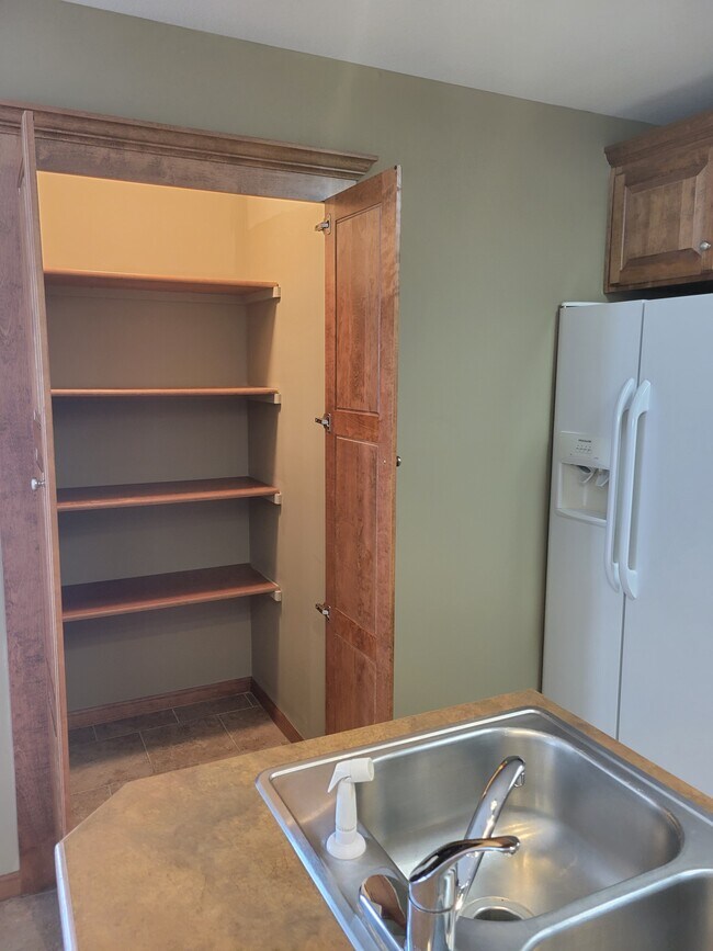 Pantry - 1109 Kimmy Ln