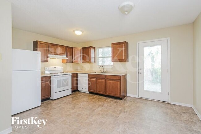 Building Photo - 2019 Blue Pine Ln