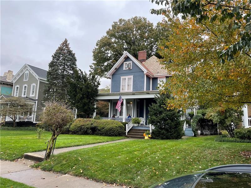 729 Beaver St, Sewickley, PA 15143 Apartment for Rent in Sewickley