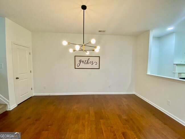 Building Photo - 105 Southwind Cir