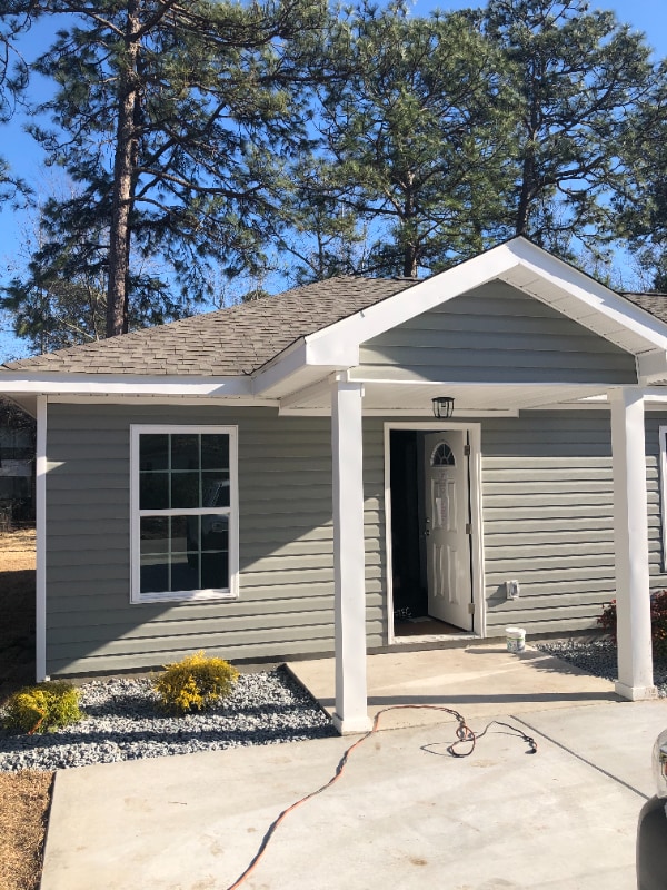 Building Photo - 610 Lesia Ln