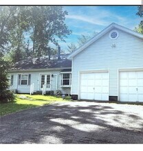 Building Photo - 121 Birchwood Dr