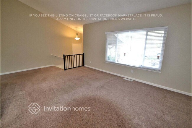 Foto del edificio - 556 Phoenix Cir