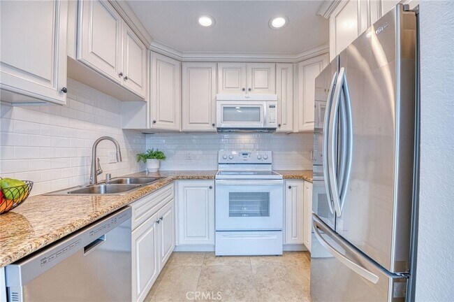 Building Photo - 33782 Malaga Dr