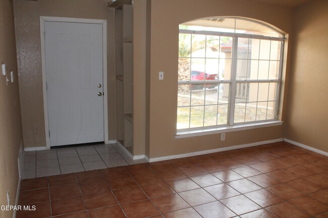 Building Photo - 12217 Red Sun Dr