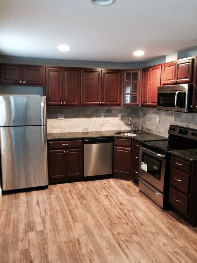 Photo - 125 Montgomery Ave - A4