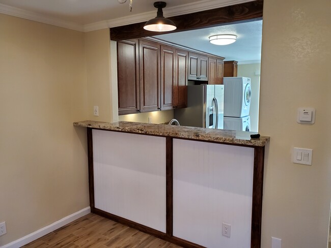 Building Photo - 3139 Valle Ave