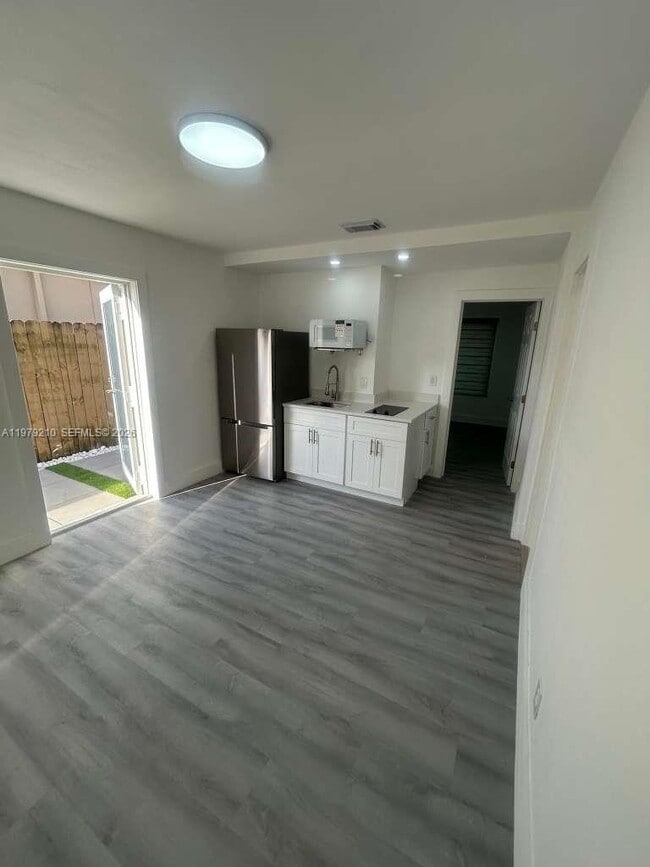 Building Photo - 2321 NW 85th Ave