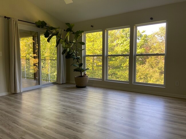 Building Photo - 5355 Cooper Rd