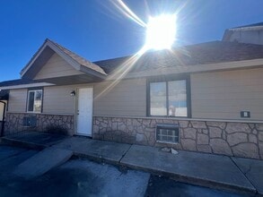 Building Photo - 2323 US-65