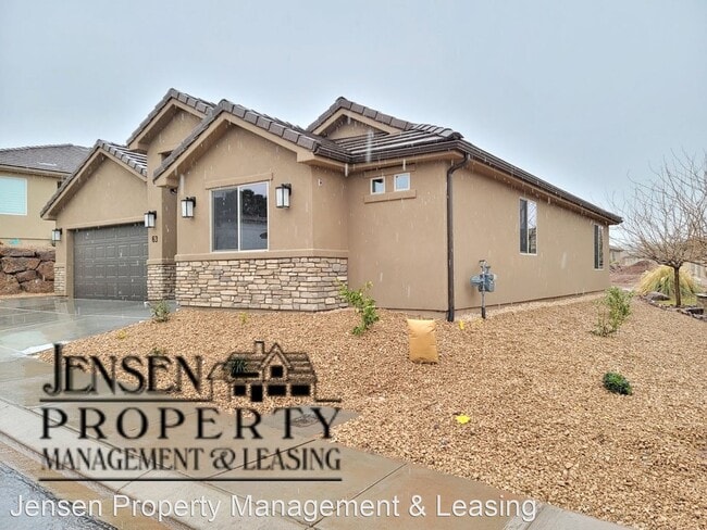 Building Photo - 3 br, 2 bath House - 2261 South Tonaquint ...