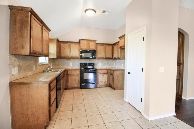 Foto del edificio - Great 3 bed, 2 bath, 2 car home